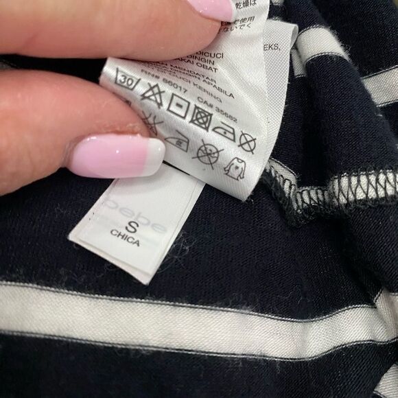 Bebe Black & White striped Flowy Maxi Dress V-neck short sleeve Size S/P - Picture 9 of 10